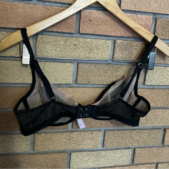Victoria's Secret Black Lace Unlined Mesh Underwire Demi Bra Size 36C - Picture 5 of 5